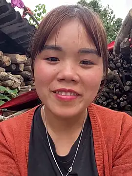 Snapshot of nachi-baby chatting on 23, 10, 2025 nachi-baby online show from 23, 10, 2025