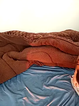 Cherry Le02 online show from 15, 12, 2025