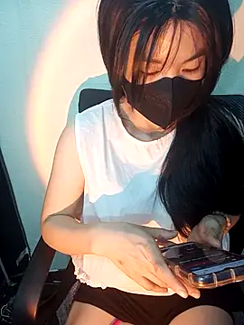 Snapshot of Cherry_Le02 chatting on 7, 2, 2026 Cherry Le02 online show from 7, 2, 2026