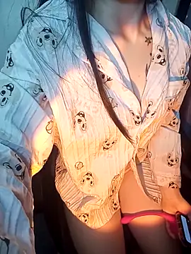 Snapshot of Cherry_Le02 chatting on 10, 2, 2026 Cherry Le02 online show from 10, 2, 2026