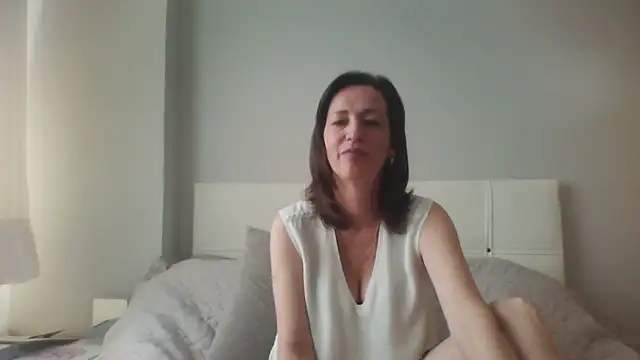 Snapshot of ArianaStarr chatting on 12, 5, 2026 ArianaStarr online show from 12, 5, 2026