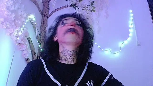 Snapshot of Sakura__Love_ chatting on 25, 10, 2025 Sakura  Love  online show from 25, 10, 2025