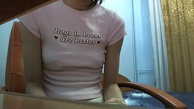 Snapshot of andreea713 chatting on 5, 2, 2026 andreea713 online show from 5, 2, 2026