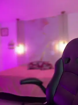 amber white15 online show from 21, 2, 2026