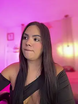 amber white15 online show from 25, 2, 2026