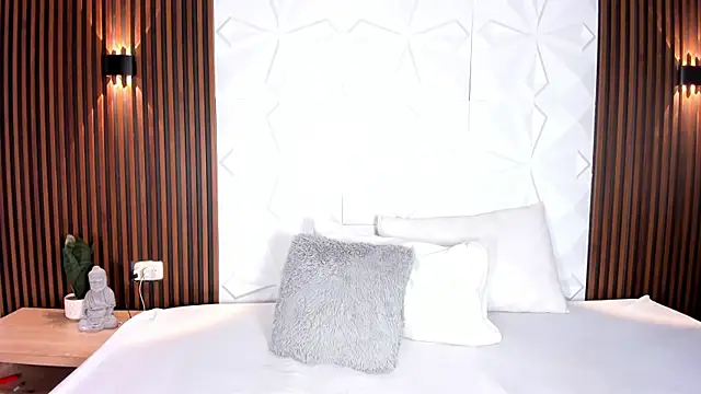 Snapshot of AmyColman_ chatting on 4, 7, 2026 AmyColman online show from 4, 7, 2026