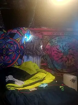 YourAddicted2 online show from 14, 1, 2026