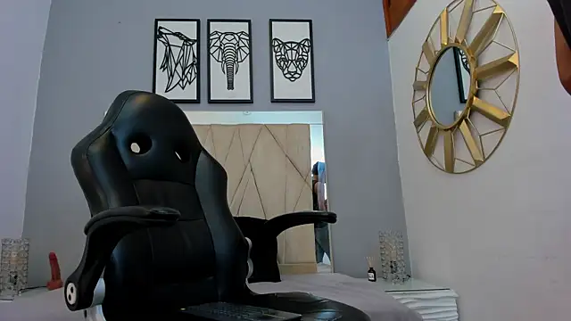 Snapshot of adams_bobby chatting on 26, 11, 2025 adams bobby online show from 26, 11, 2025