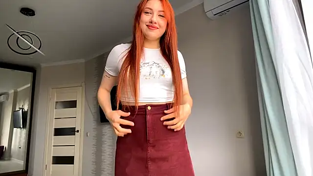 Snapshot of IsabellaRedfire chatting on 28, 10, 2025 IsabellaRedfire online show from 28, 10, 2025