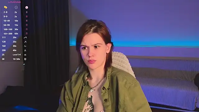 LoraPuffs online show from 23, 6, 2026