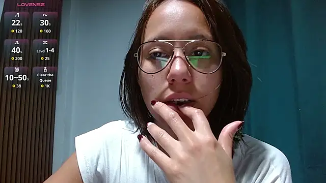 Snapshot of LunaaMorena chatting on 19, 5, 2026 LunaaMorena online show from 19, 5, 2026