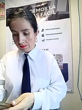 Snapshot of Valentina--1 chatting on 4, 2, 2026 Valentina--1 online show from 4, 2, 2026