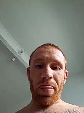 Snapshot of derrik987zzz chatting on 27, 10, 2025 derrik987zzz online show from 27, 10, 2025