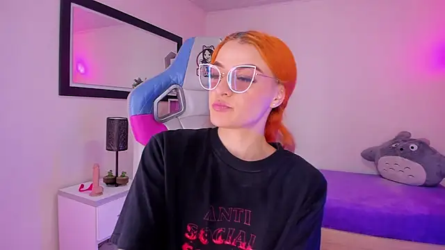 Snapshot of celeste_blazze_ chatting on 11, 2, 2026 celeste blazze online show from 11, 2, 2026