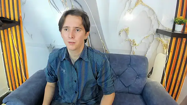 Snapshot of Aaron_LatinMen chatting on 24, 10, 2025 Aaron LatinMen online show from 24, 10, 2025