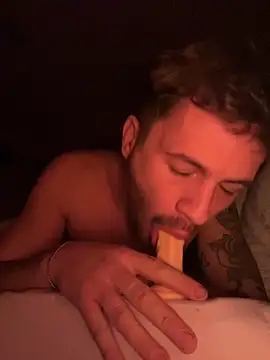 Snapshot of deathnightten chatting on 1, 12, 2025 deathnightten online show from 1, 12, 2025