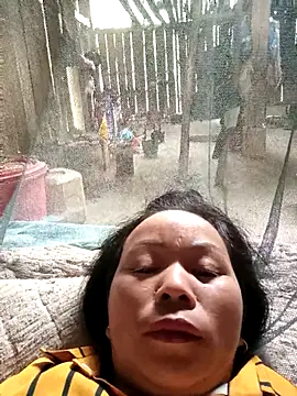 Snapshot of -Heli- chatting on 25, 10, 2025 -Heli- online show from 25, 10, 2025