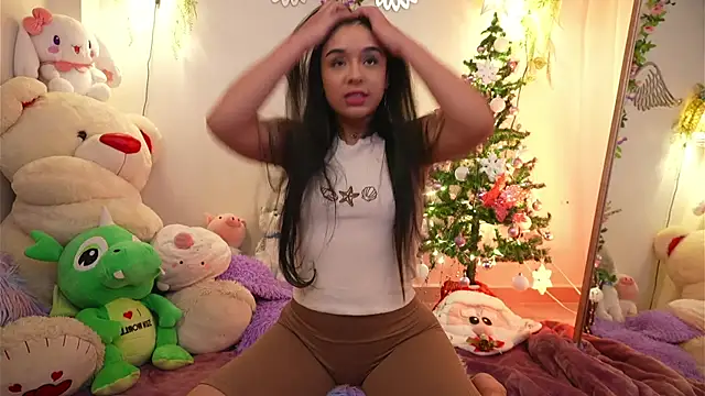 ISA NIXON online show from 4, 12, 2025