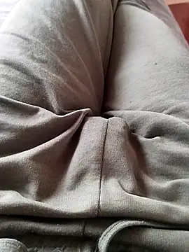 Snapshot of Andres__00 chatting on 4, 4, 2026 Andres 00 online show from 4, 4, 2026