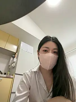 akimix xoxo online show from 18, 3, 2026