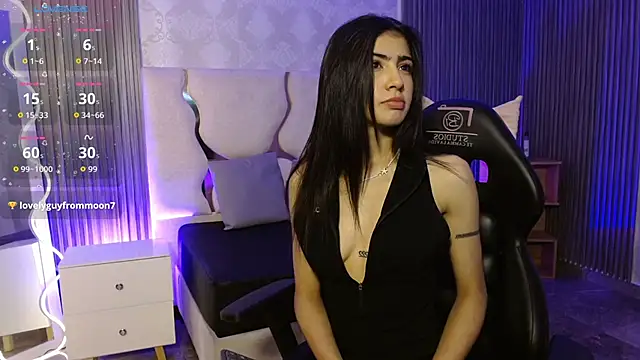 MAIILY TAY online show from 6, 11, 2025