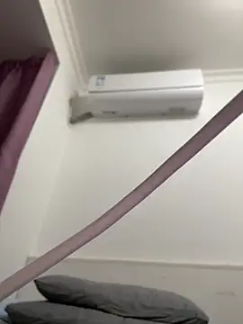 Snapshot of liangyueguo520 chatting on 29, 10, 2025 liangyueguo520 online show from 29, 10, 2025