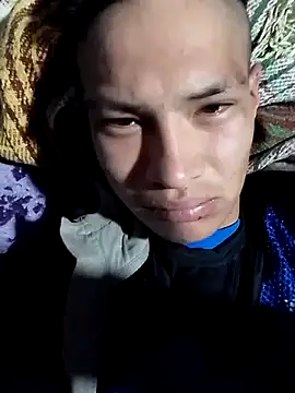 Ojitosbrrr online show from 12, 11, 2025