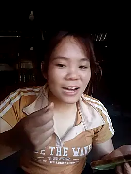 Snapshot of Bany_x chatting on 28, 10, 2025 Bany x online show from 28, 10, 2025