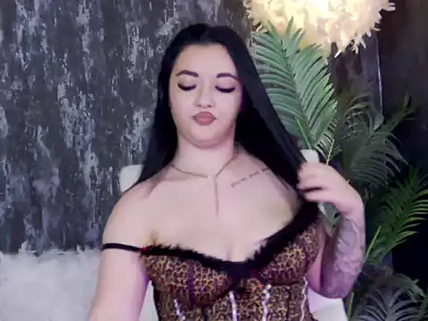 LaraBloom online show from 18, 12, 2025