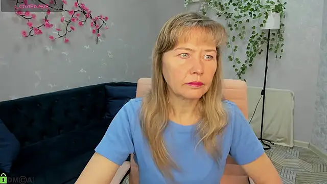 Carla Vogue online show from 29, 11, 2025