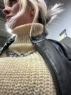 blondegirlx online show from 20, 12, 2025