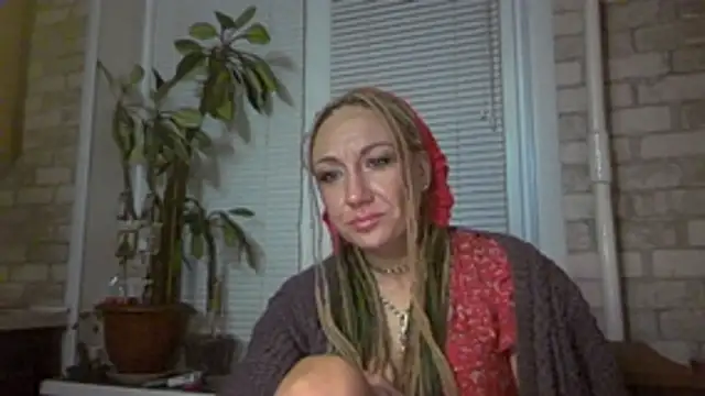 Snapshot of LilaniLoverx chatting on 6, 11, 2025 LilaniLoverx online show from 6, 11, 2025