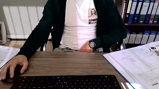 Evasionee online show from 12, 11, 2025