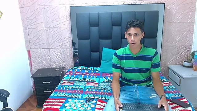 Snapshot of wiltom_ chatting on 30, 10, 2025 wiltom  online show from 30, 10, 2025