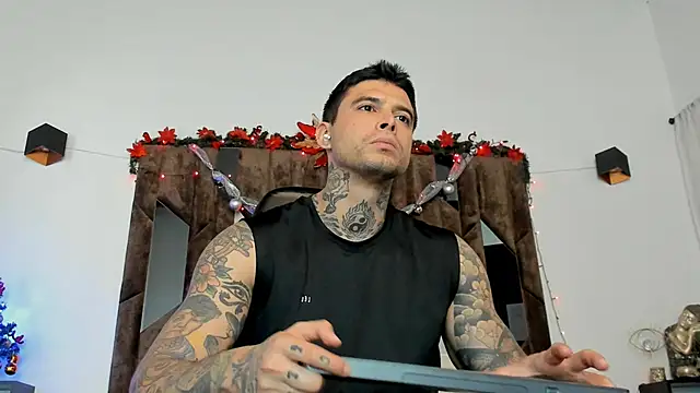 MATEO DILUCA online show from 23, 12, 2025