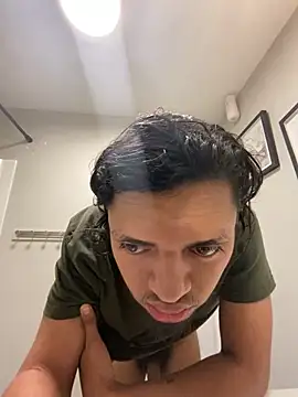 Snapshot of Caesara433 chatting on 19, 11, 2025 Caesara433 online show from 19, 11, 2025