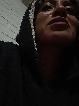 YeseniaRodriguez3 online show from 8, 11, 2025