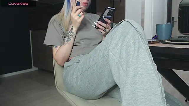 YanaMm online show from 8, 11, 2025