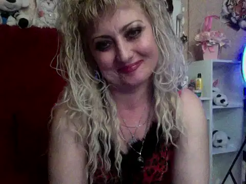 Snapshot of xHot_Amazonq chatting on 31, 10, 2025 xHot Amazonq online show from 31, 10, 2025