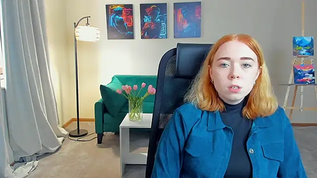 Snapshot of AddieOsler chatting on 27, 10, 2025 AddieOsler online show from 27, 10, 2025