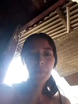 Tinaa18Love online show from 21, 11, 2025