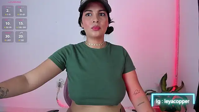 Snapshot of Leyacopper_ chatting on 27, 5, 2026 Leyacopper online show from 27, 5, 2026