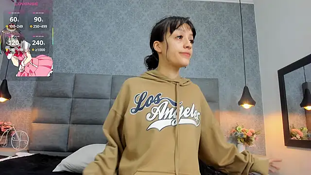 Luna Bella3 online show from 26, 11, 2025