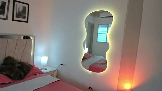 Sweetiee Aurora online show from 28, 11, 2025