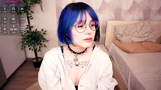 KellePourier online show from 4, 12, 2025