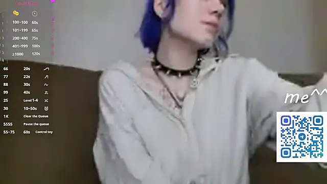 KellePourier online show from 5, 4, 2026