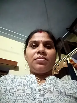 Snapshot of HayatKapoor chatting on 6, 11, 2025 HayatKapoor online show from 6, 11, 2025