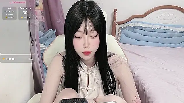 Vivian-88 online show from 19, 4, 2026