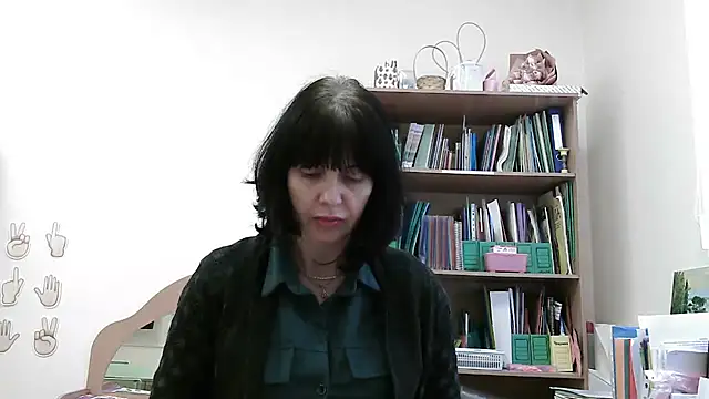 Snapshot of Viknika chatting on 17, 11, 2025 Viknika online show from 17, 11, 2025