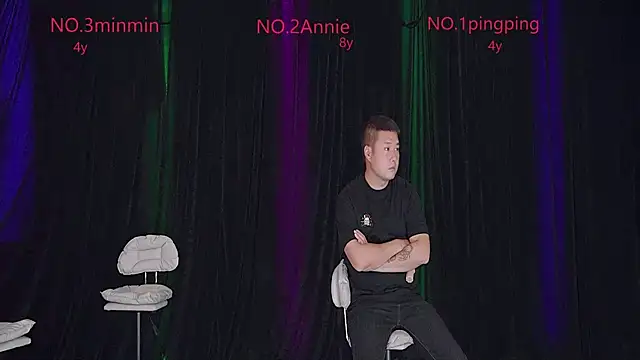 Snapshot of forever_003 chatting on 29, 10, 2025 forever 003 online show from 29, 10, 2025